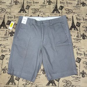 Rown NWT! Silver Cold Plaid Stretch Fabric Short Size 34